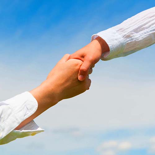 つなぎあう手と手